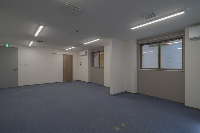 スエヒロ　室内2