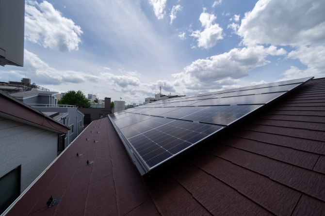 スエヒロ　ソーラーパネル